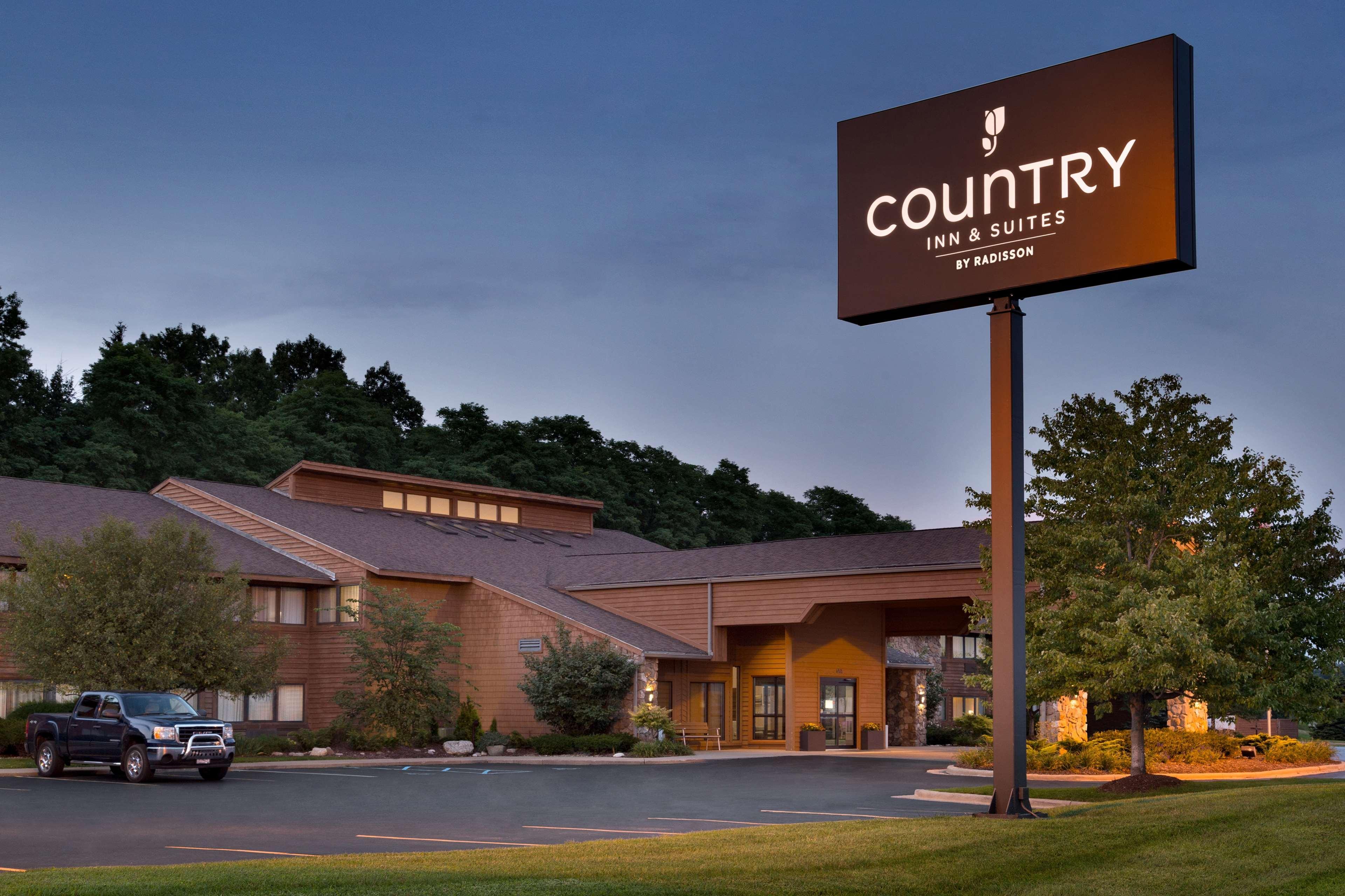 Country Inn & Suites By Radisson, Mishawaka, In Саут Бенд Екстериор снимка